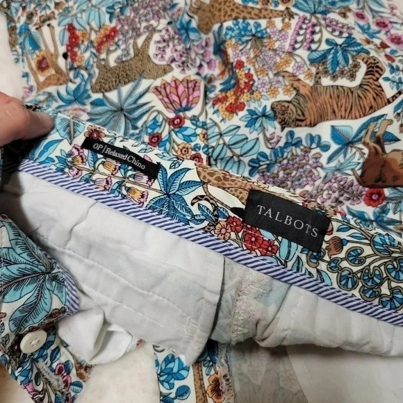 Talbots RELAXED CHINOS - TROPICAL SAFARI Animal Print Size 0 Petite - Picture 3 of 9